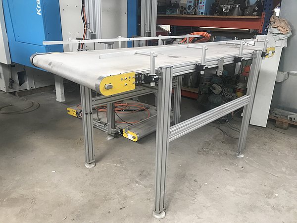 Taśmociąg prosty na profilu aluminiowym - HAHN Automation SmartTrans STG 800-2000